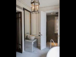 Stubbs Road - Black's Link Villa 09