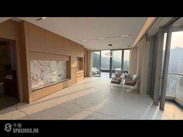 Sai Ying Pun - The Summa Block 1 07