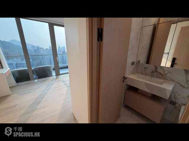Sai Ying Pun - The Summa Block 1 15