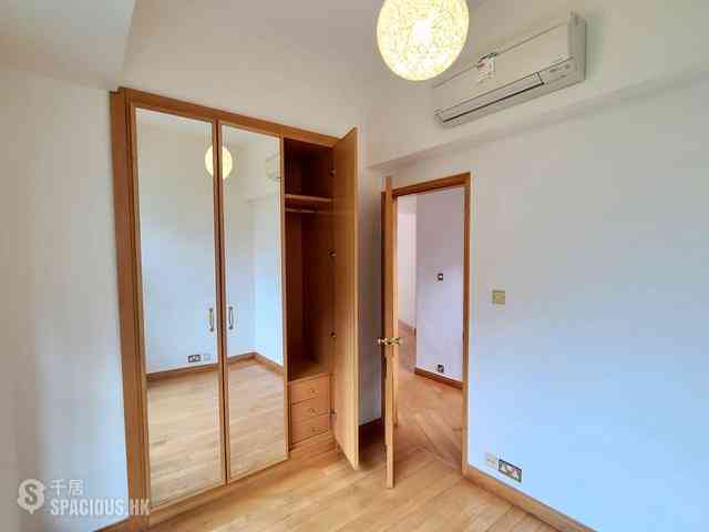 Mid Levels Central - Fairlane Tower 04