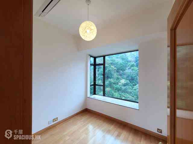 Mid Levels Central - Fairlane Tower 05