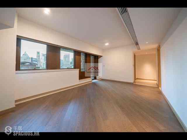 Mid Levels Central - 3, MacDonnell Road 02