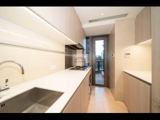 Mid Levels Central - 3, MacDonnell Road 04