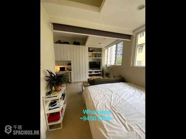 Poho - 176-178, Hollywood Road 01