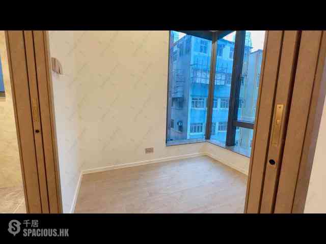 Sai Ying Pun - Des Voeux W Residence 02