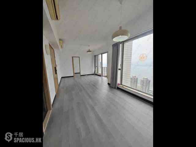 Sai Ying Pun - Island Crest Block 2 03