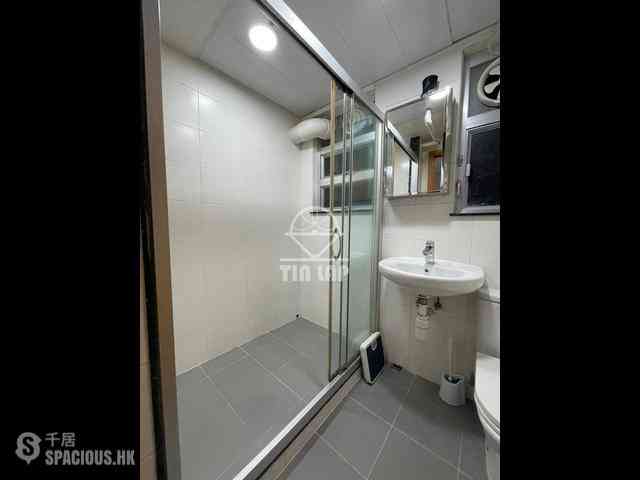 Sheung Wan - 19, Ko Shing Street 16