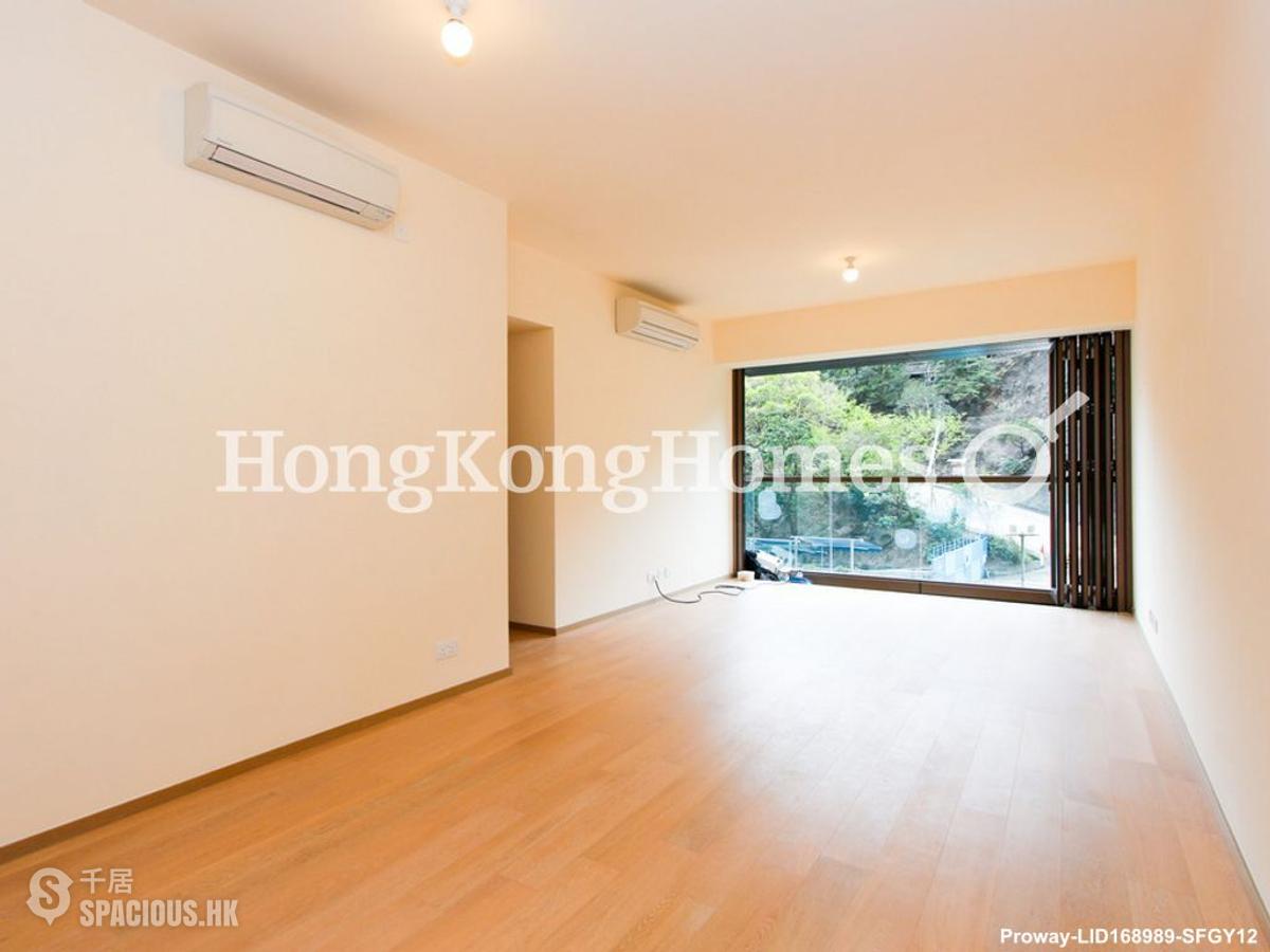 Shau Kei Wan - Island Garden 01
