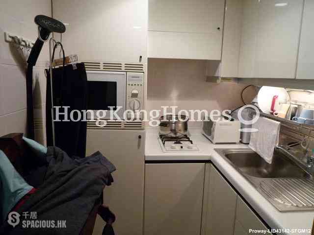 Wan Chai - Convention Plaza Apartments 05