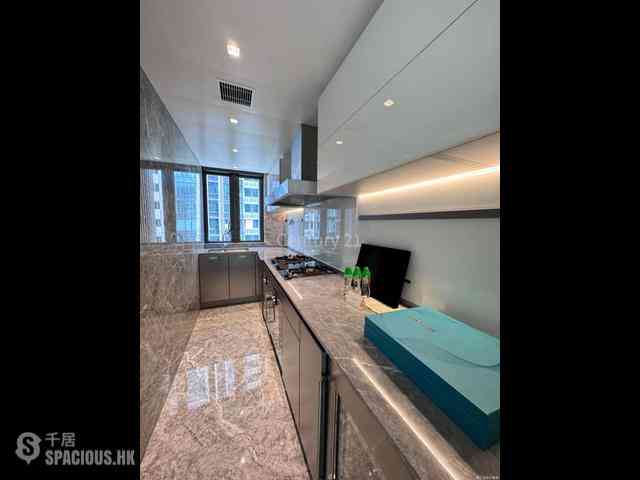 Wong Chuk Hang - The Southside Phase 3C Blue Coast II 08