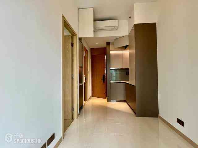Sai Ying Pun - Upper Manor 03