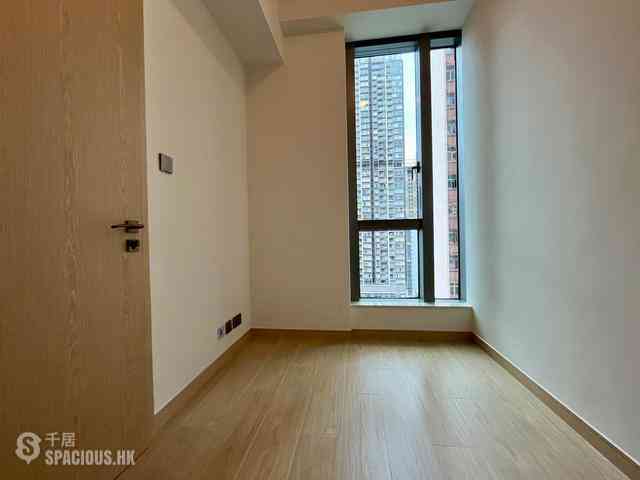 Sai Ying Pun - Upper Manor 04