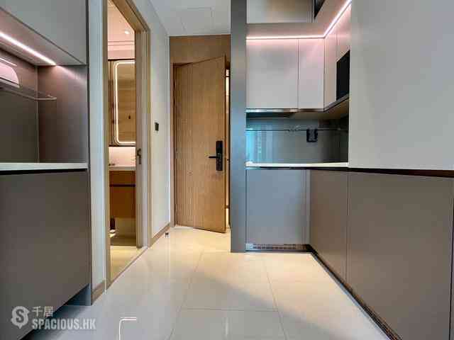 Sai Ying Pun - Upper Manor 05