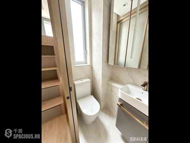 Sai Ying Pun - Des Voeux W Residence 03