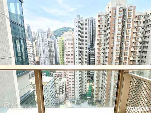 Sai Ying Pun - Des Voeux W Residence 05