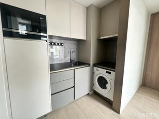 Sai Ying Pun - Des Voeux W Residence 13