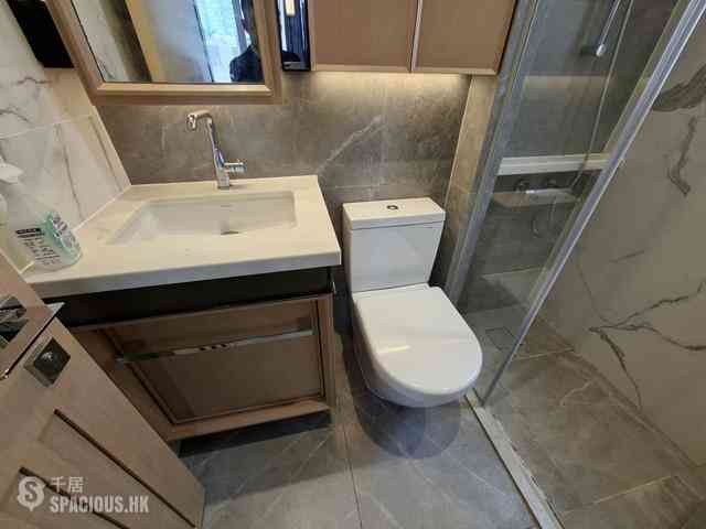 Sai Ying Pun - No.8 Hing Hon Road (Resiglow-Bonham) 05
