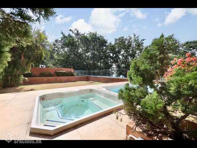 Repulse Bay - The Somerset 13