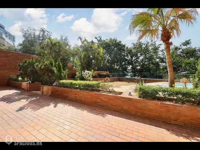 Repulse Bay - The Somerset 16