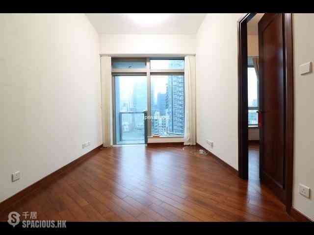 Wan Chai - The Avenue Phase 2 Block 2 01