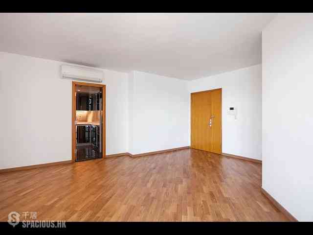 Mid Levels West - 80 Robinson Road 02