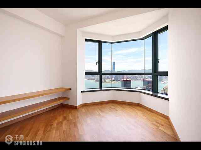 Mid Levels West - 80 Robinson Road 03