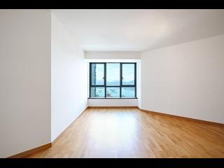 Mid Levels West - 80 Robinson Road 04