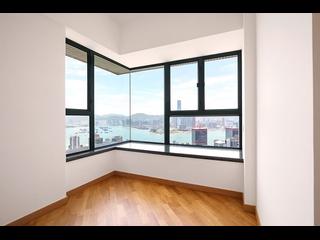 Mid Levels West - 80 Robinson Road 05