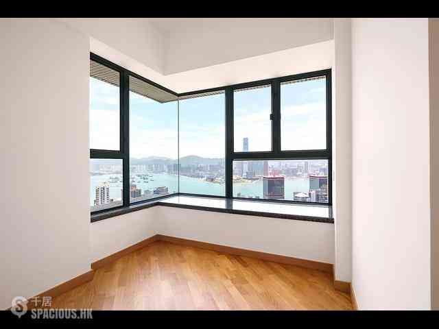 Mid Levels West - 80 Robinson Road 05