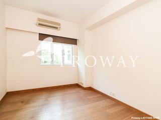 Tai Hang - Swiss Towers 07