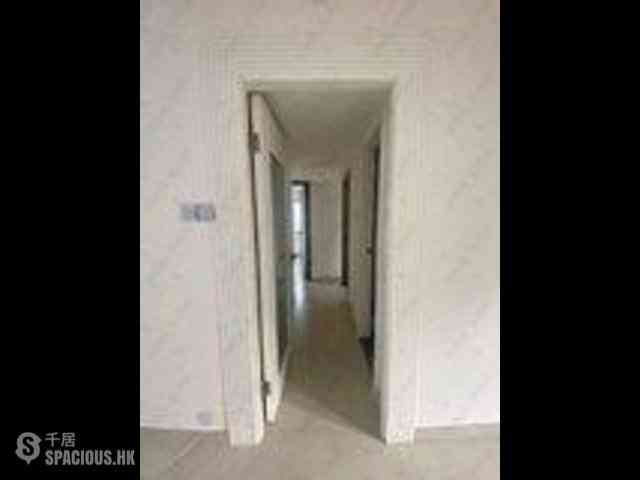 Mid Levels West - Fortune Gardens Block B 01