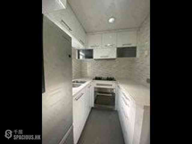 Mid Levels West - Fortune Gardens Block B 07