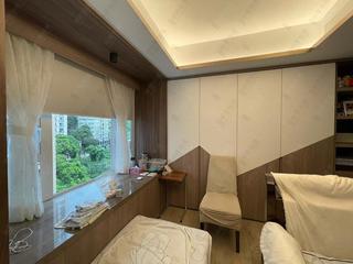 Mid Levels West - Serene Court 06