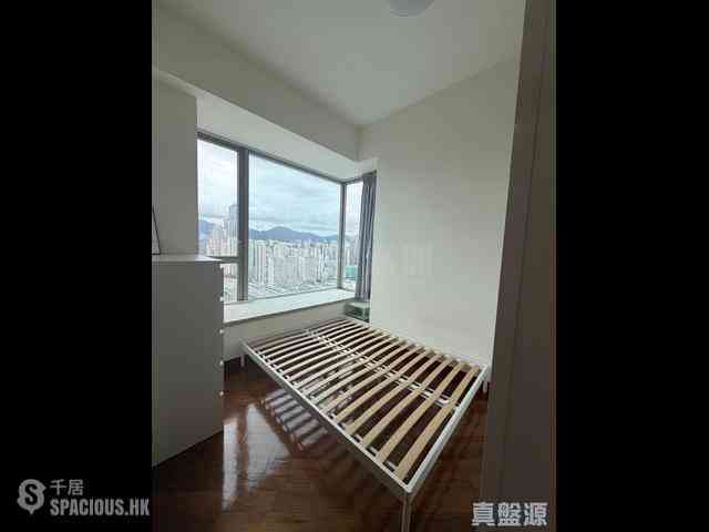 Yau Ma Tei - The Coronation Tower 7 04