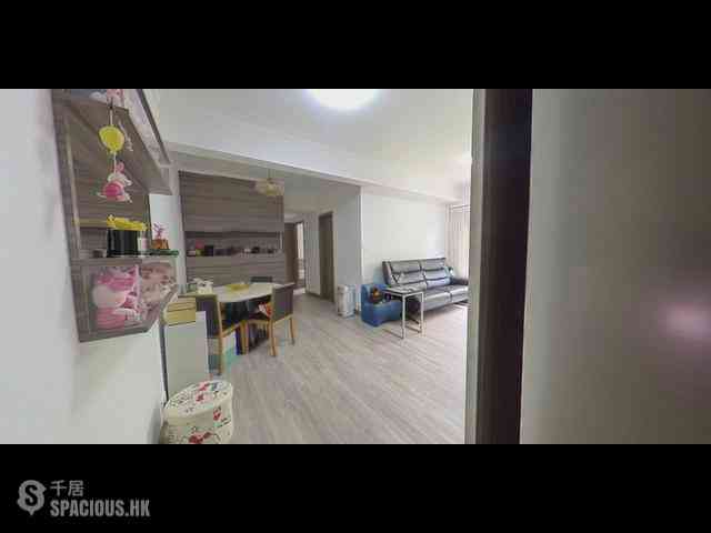 Sai Ying Pun - Hing Hon Building 01