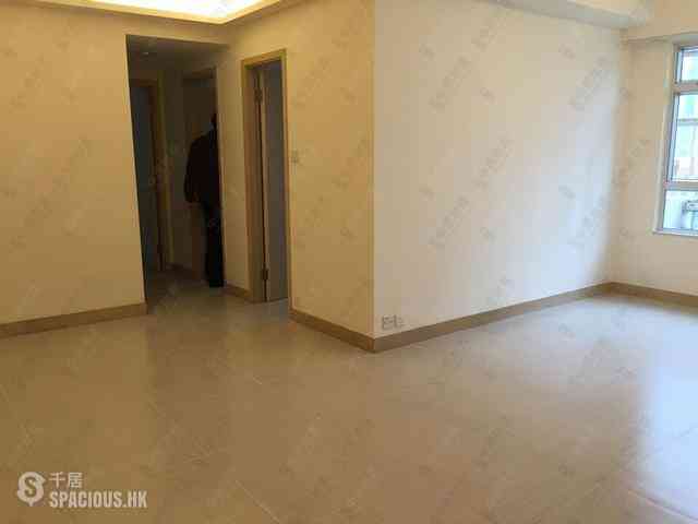 Sai Ying Pun - Hing Hon Building 02
