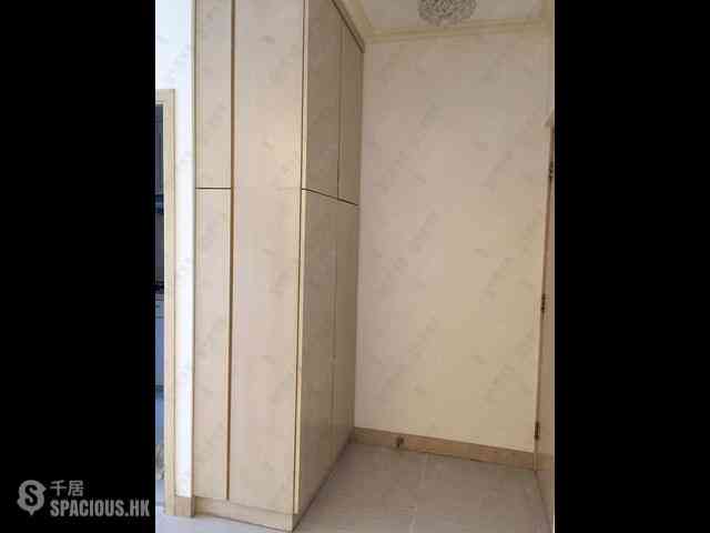 Sai Ying Pun - Hing Hon Building 03