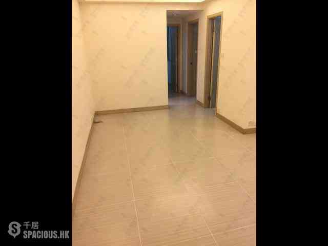Sai Ying Pun - Hing Hon Building 08