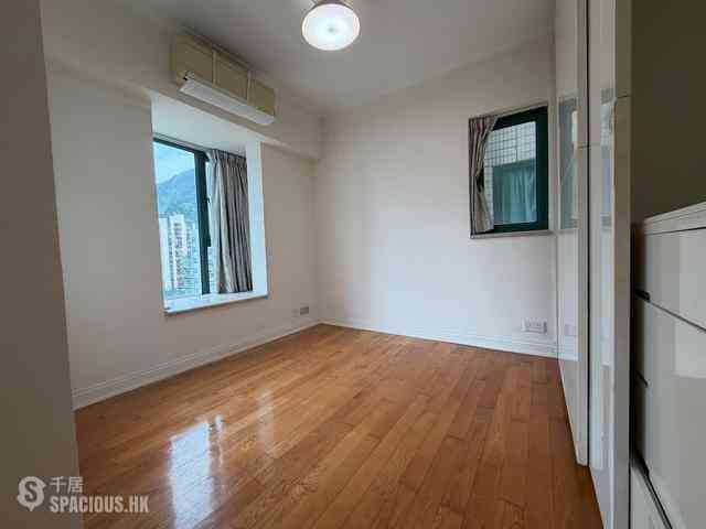 Kennedy Town - University Heights 04