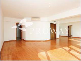 Pok Fu Lam - Villas Sorrento 02