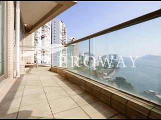 Pok Fu Lam - Villas Sorrento 03