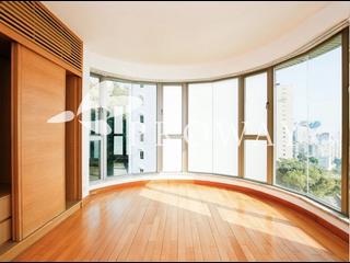 Pok Fu Lam - Villas Sorrento 04