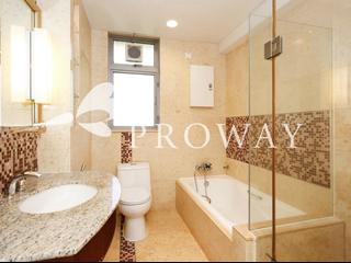 Pok Fu Lam - Villas Sorrento 05