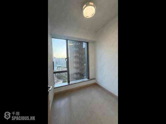Wong Chuk Hang - The Southside Phase 2 La Marina Tower 2A 03