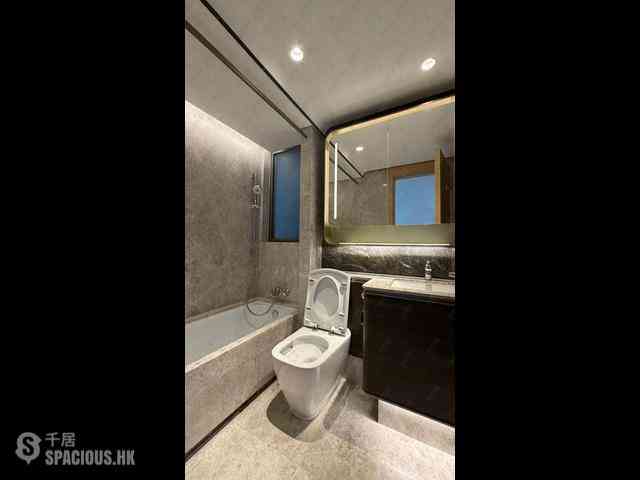 Wong Chuk Hang - The Southside Phase 2 La Marina Tower 2A 10