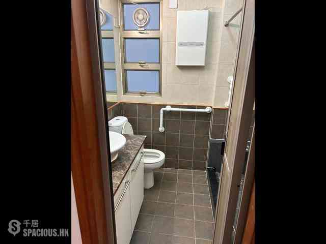 Wan Chai - Phoenix Court Block 2 04