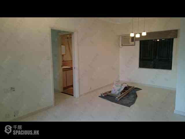 Mid Levels Central - Robinson Heights Block 3 06