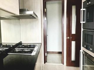 Wan Chai - The Avenue Phase 2 Block 2 05