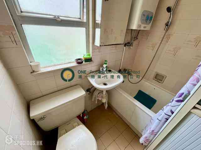 Sai Ying Pun - Wah Fai Court 04