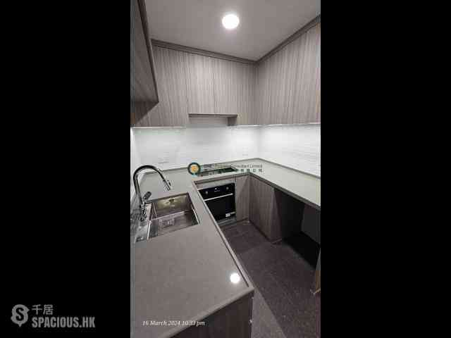 Mid Levels Central - Hillsborough Court 04
